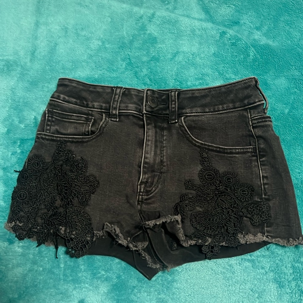 Detailed Shorts